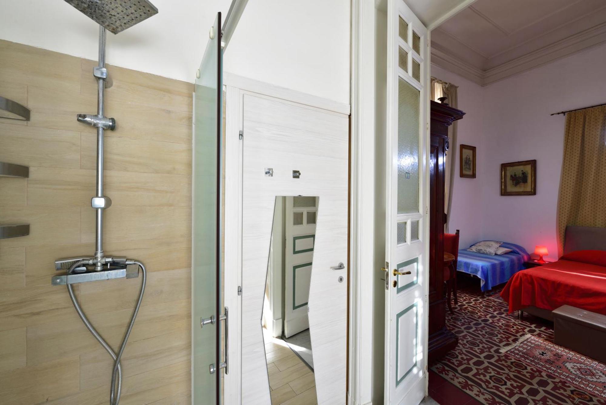 A Casa Di Laura Bed & Breakfast คาตาเนีย ภายนอก รูปภาพ