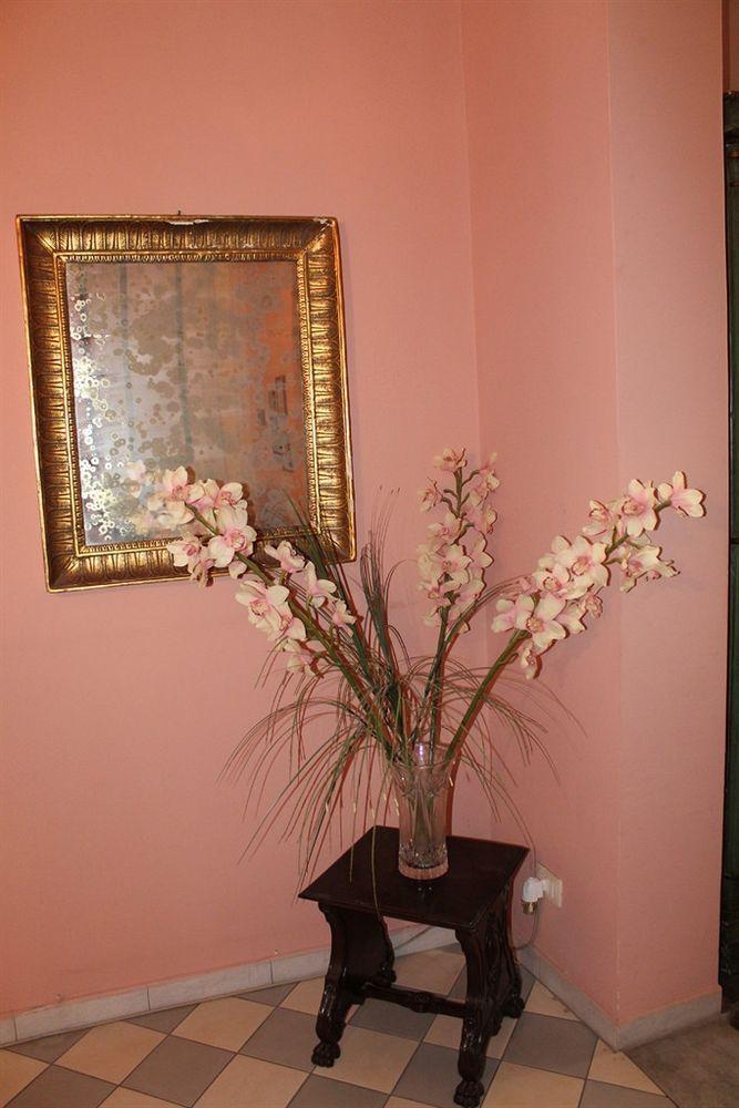 A Casa Di Laura Bed & Breakfast คาตาเนีย ภายนอก รูปภาพ