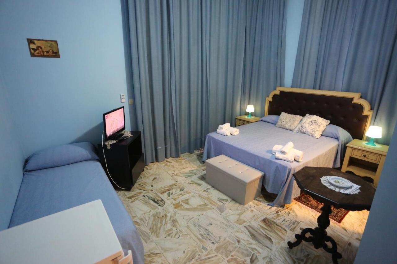 A Casa Di Laura Bed & Breakfast คาตาเนีย ภายนอก รูปภาพ